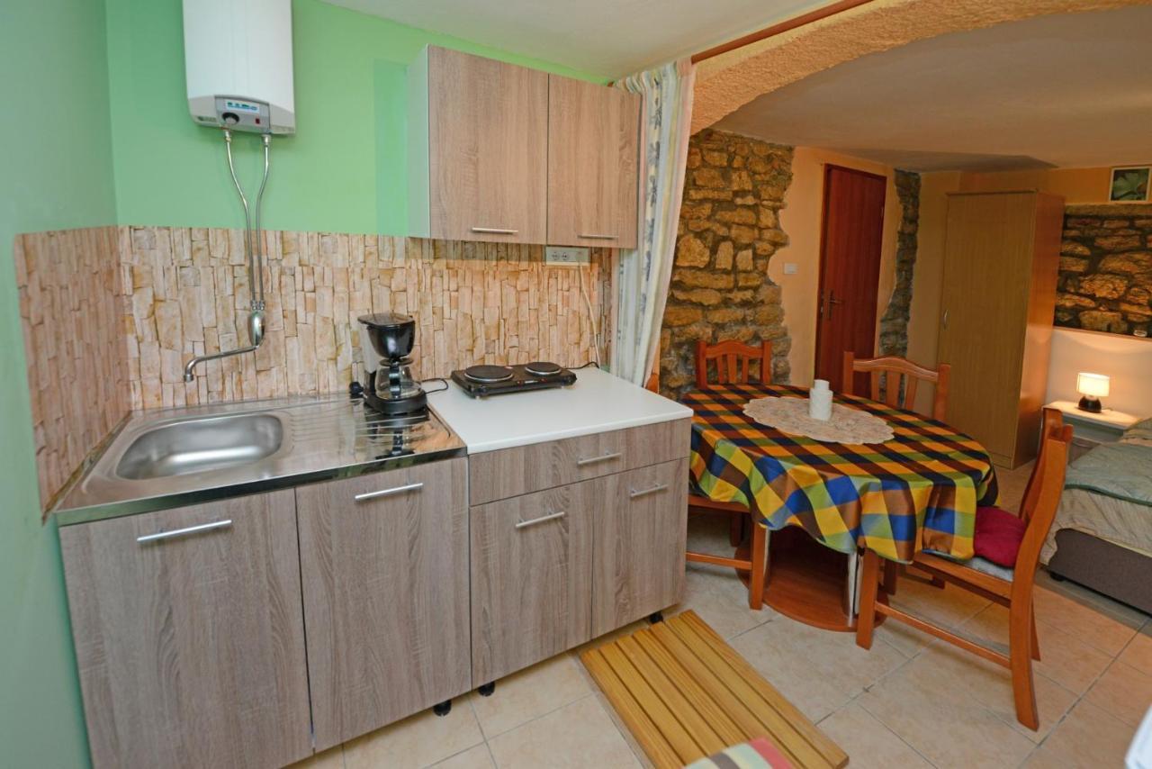 Maja Apartment Visnjan Bagian luar foto