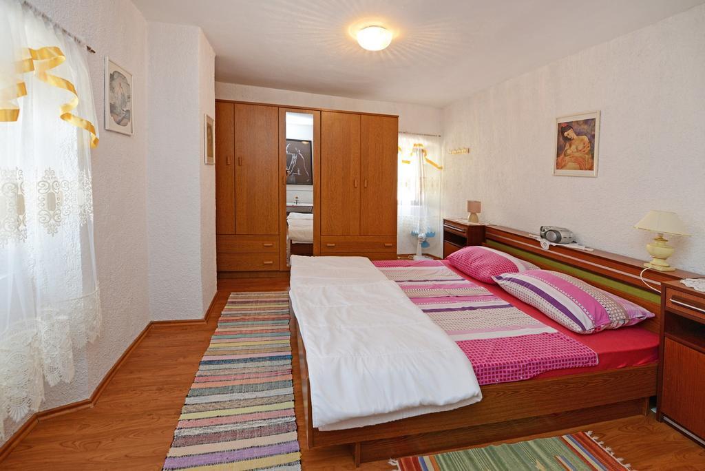 Maja Apartment Visnjan Bagian luar foto
